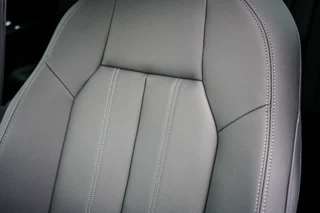 Thumbnail: 2025 Audi Q5 - 25