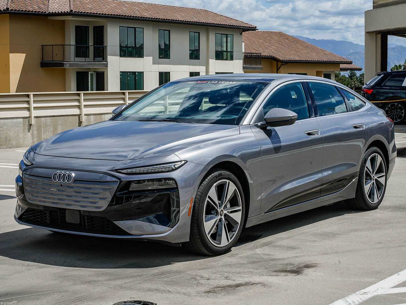 2025 Audi e-tron Premium Plus -
                  Sherman Oaks, CA
