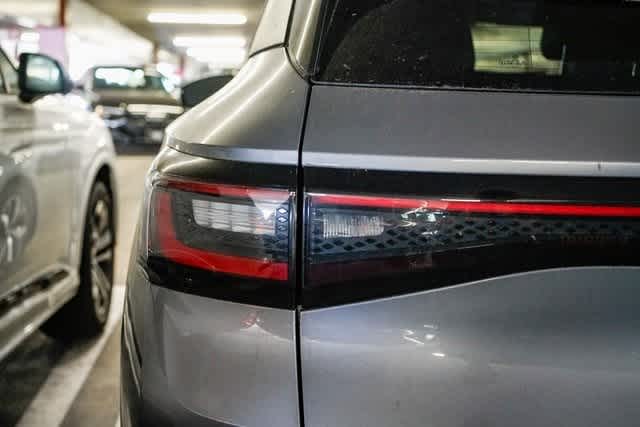 2023 Volkswagen ID.4 S 9