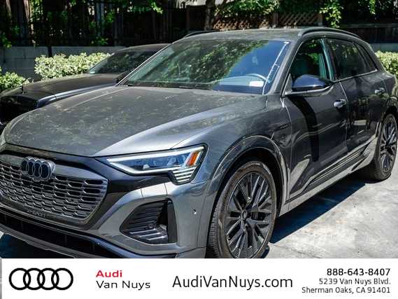 Thumbnail: 2024 Audi Q8 e-tron - 1