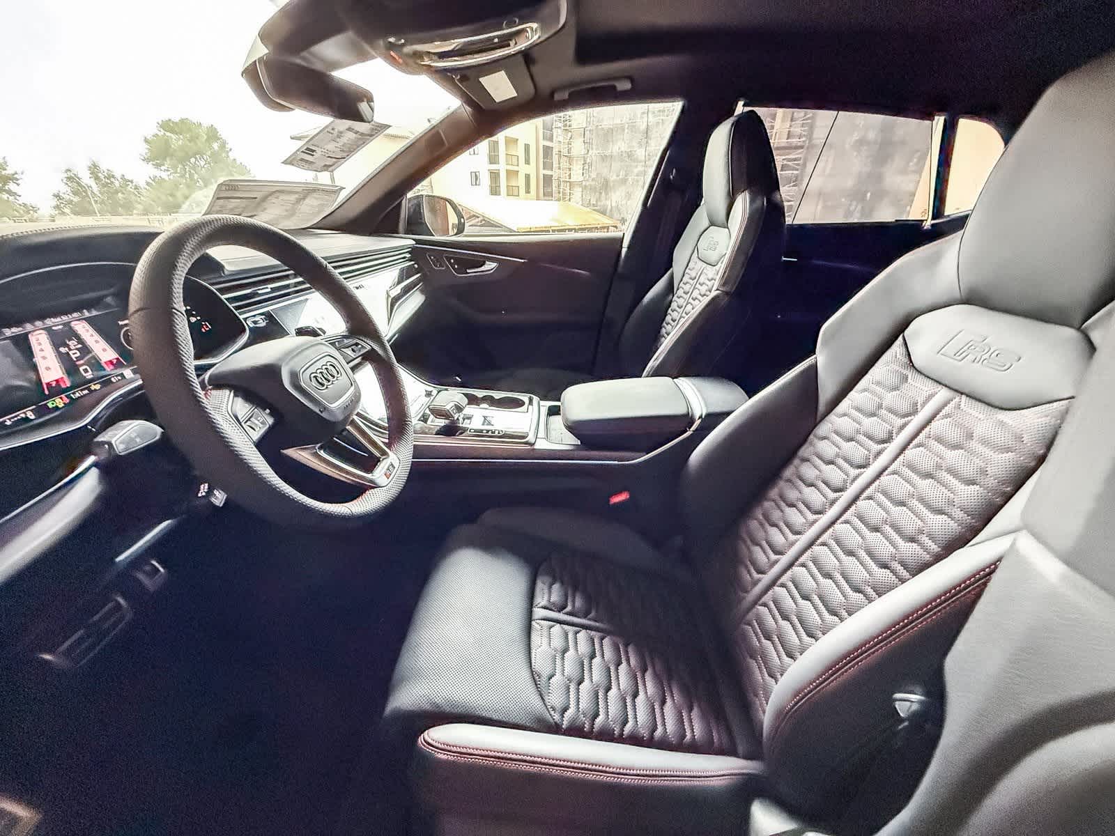 Thumbnail: 2026 Audi RS Q8 - 19