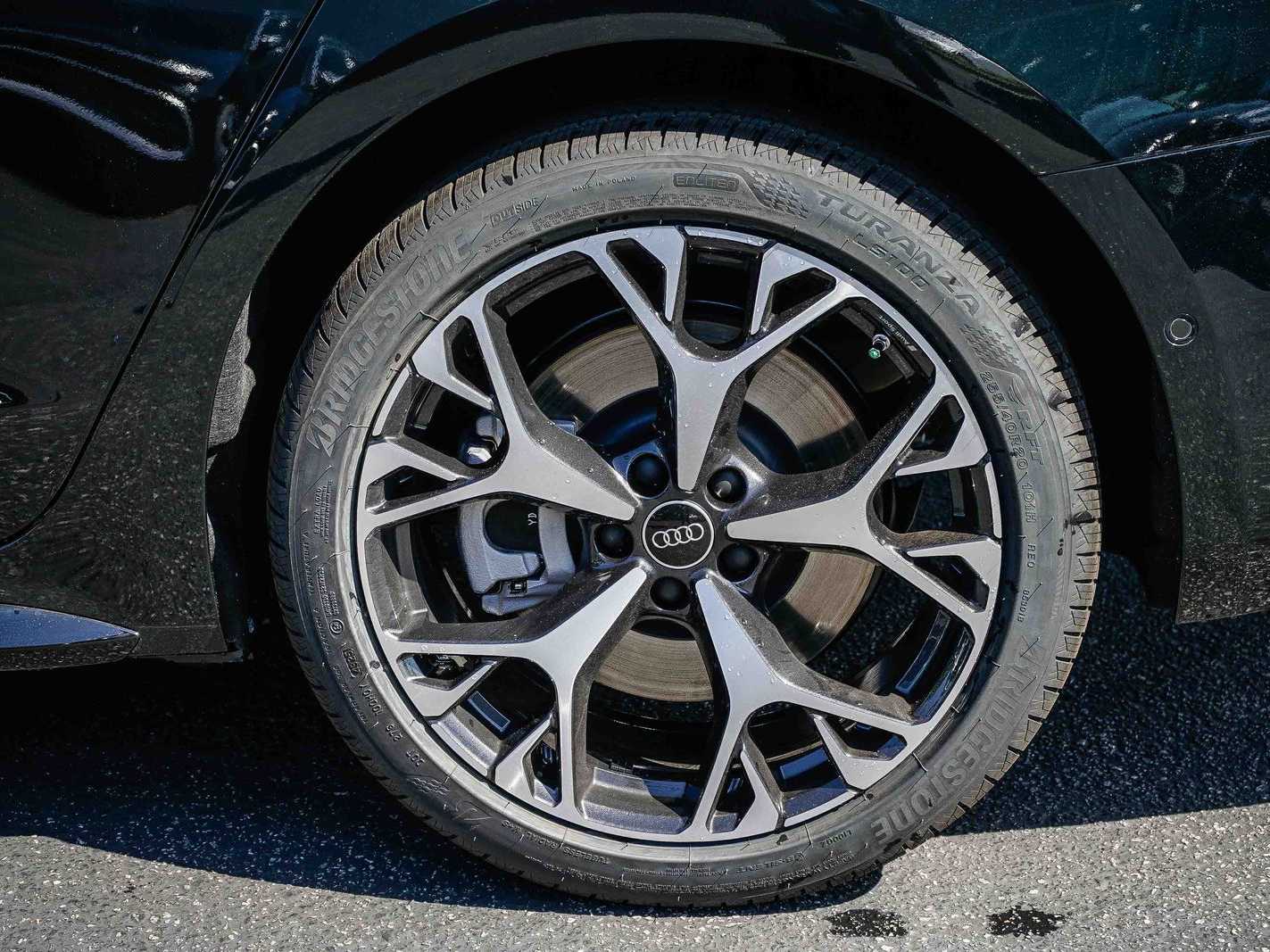 Thumbnail: 2026 Audi A6 - 10