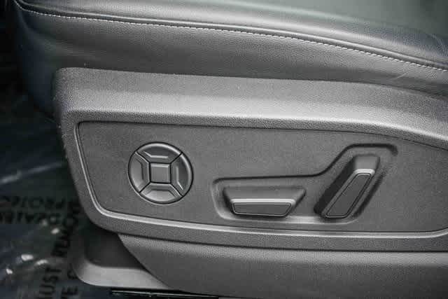 Thumbnail: 2025 Audi Q5 - 20