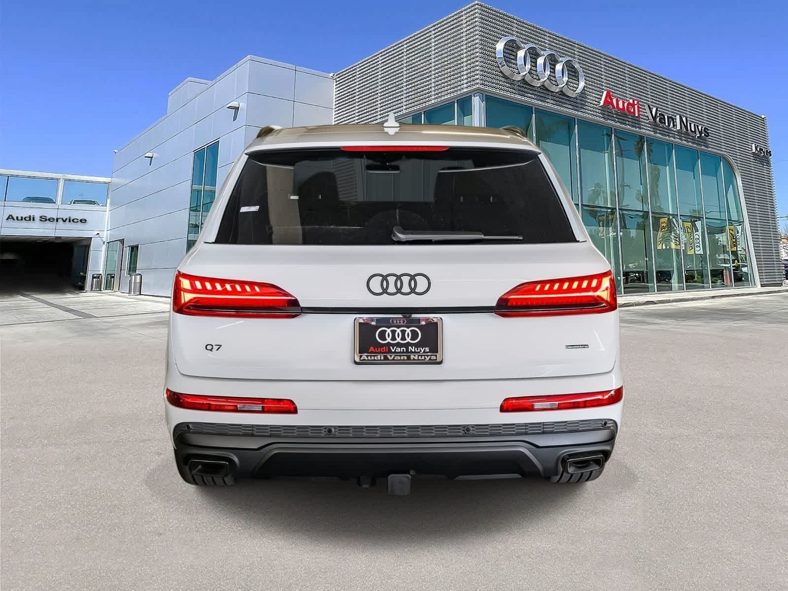 Thumbnail: 2026 Audi Q7 - 5