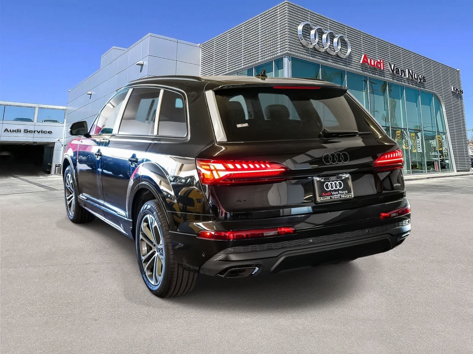 Thumbnail: 2026 Audi Q7 - 6