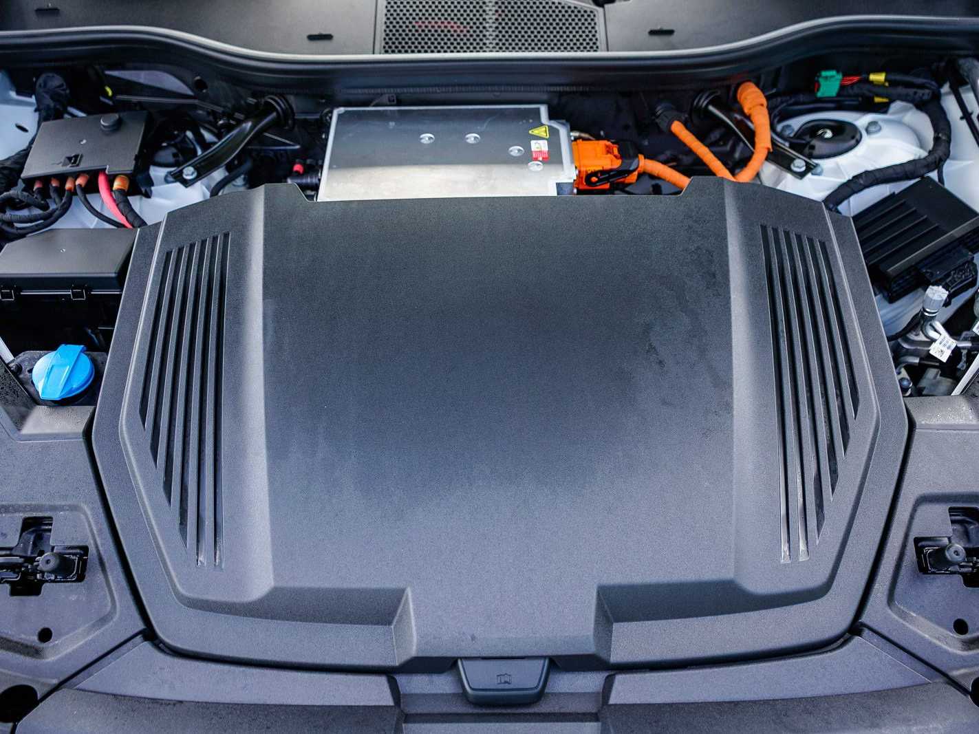 Thumbnail: 2024 Audi Q8 e-tron - 27