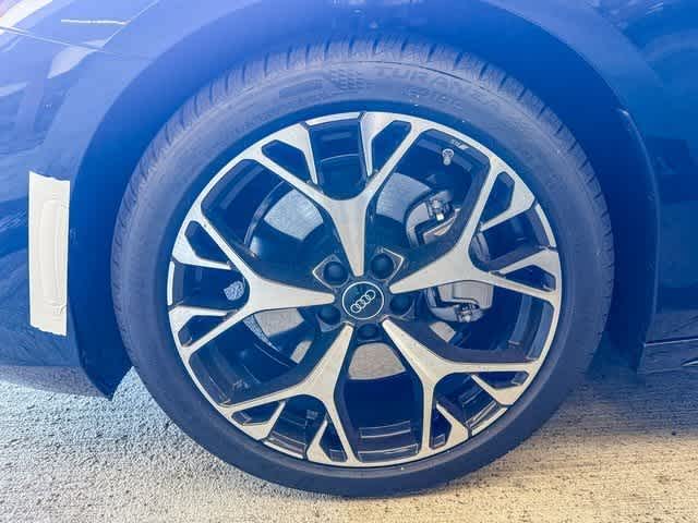 Thumbnail: 2026 Audi A6 - 9