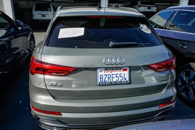Thumbnail: 2022 Audi Q3 - 3