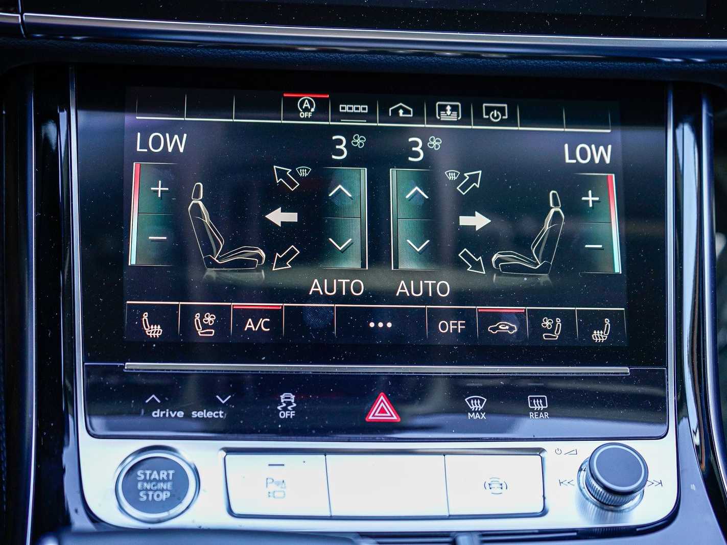 Thumbnail: 2022 Audi A8 - 22