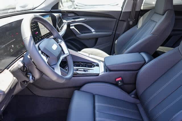 Thumbnail: 2025 Audi Q5 - 24