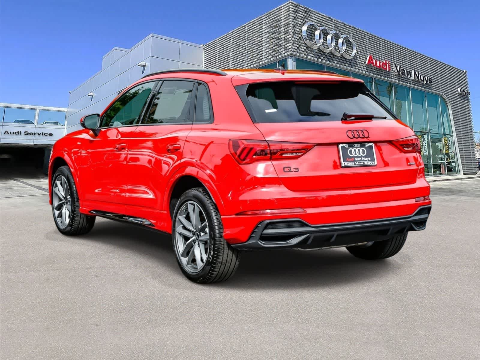 Thumbnail: 2025 Audi Q3 - 2