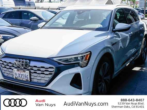 Thumbnail: 2024 Audi Q8 e-tron - 1