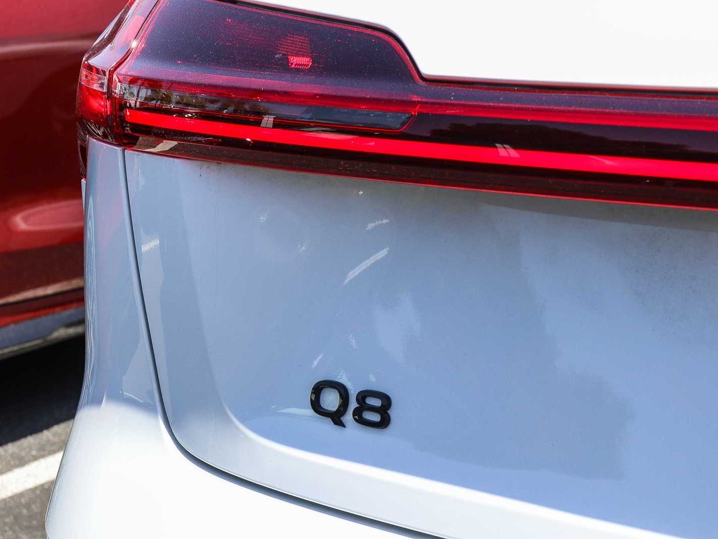 Thumbnail: 2024 Audi Q8 e-tron - 10