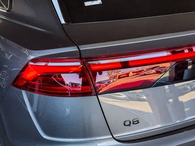 Thumbnail: 2026 Audi Q8 - 7