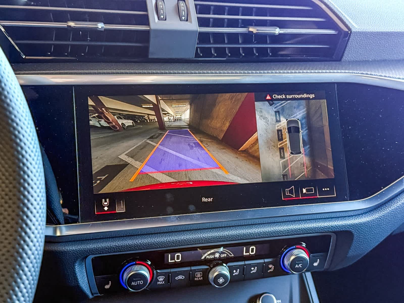 Thumbnail: 2025 Audi Q3 - 25