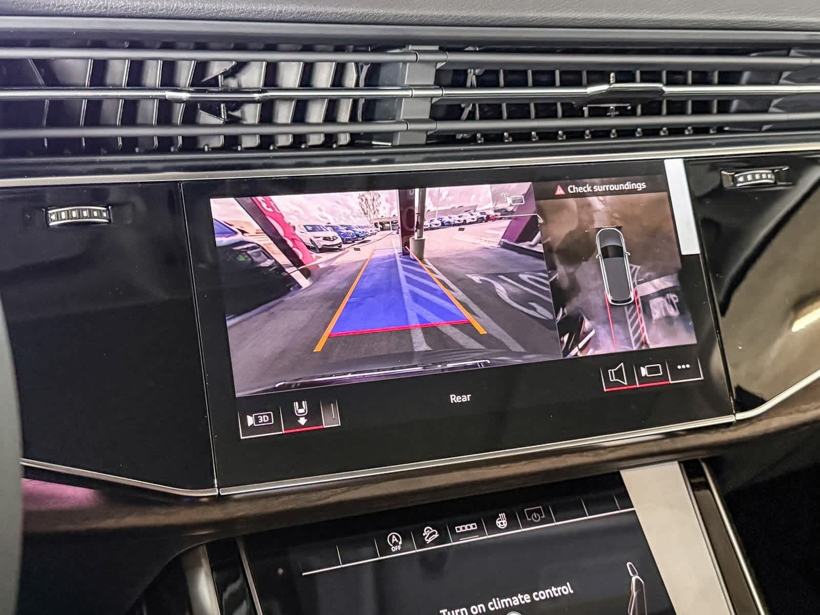 Thumbnail: 2026 Audi Q7 - 24