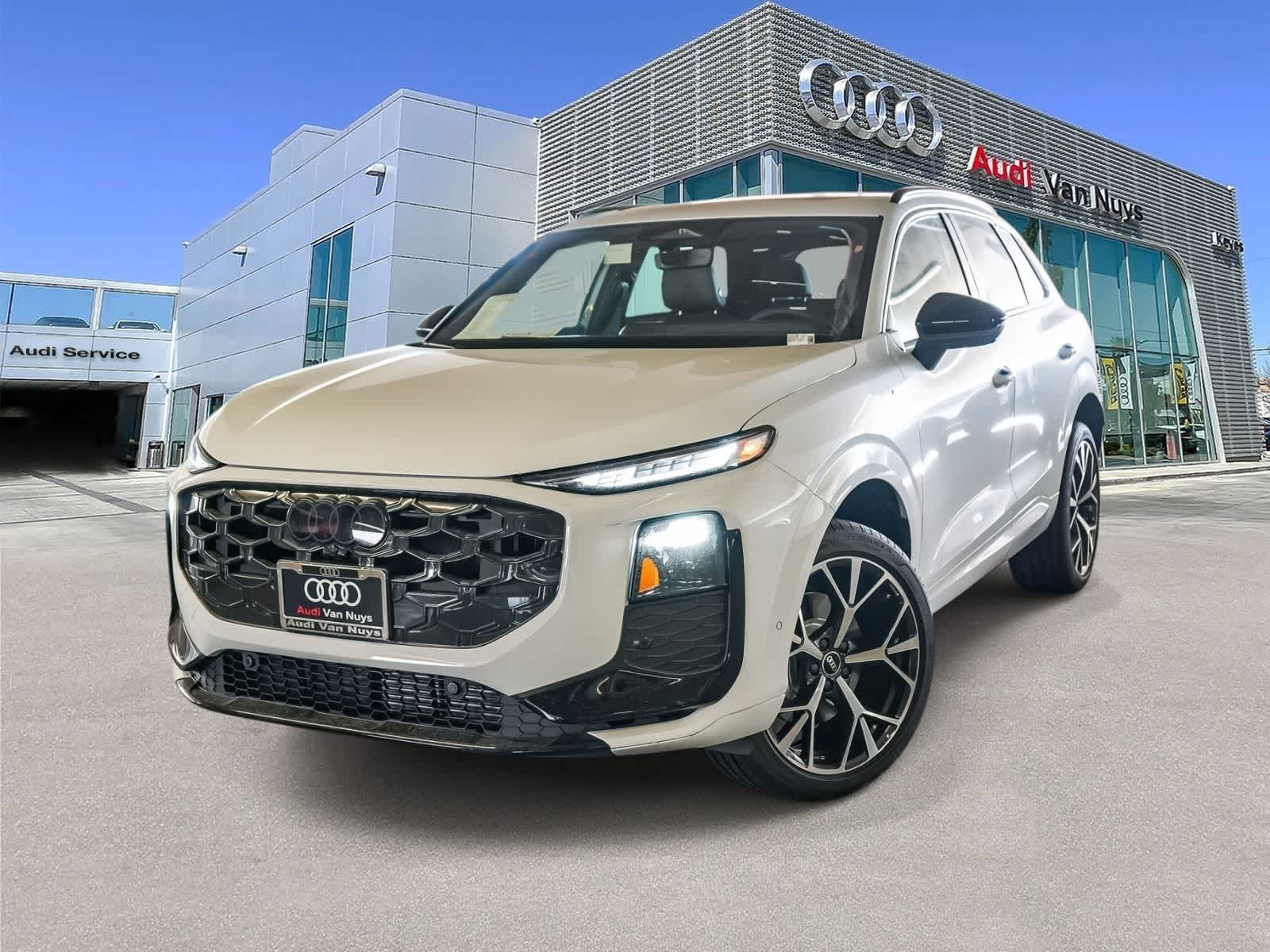 Thumbnail: 2026 Audi Q3 - 1