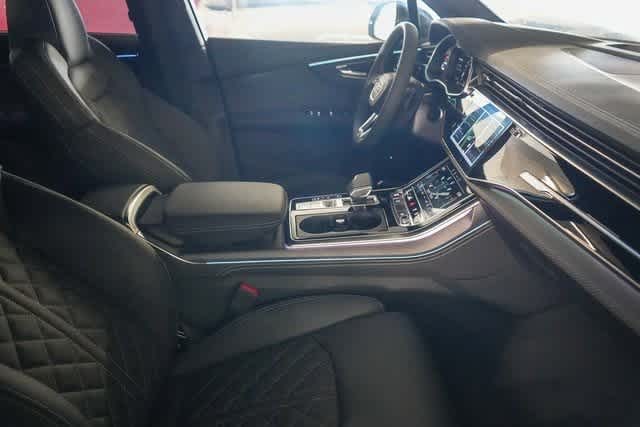 Thumbnail: 2025 Audi SQ7 - 26