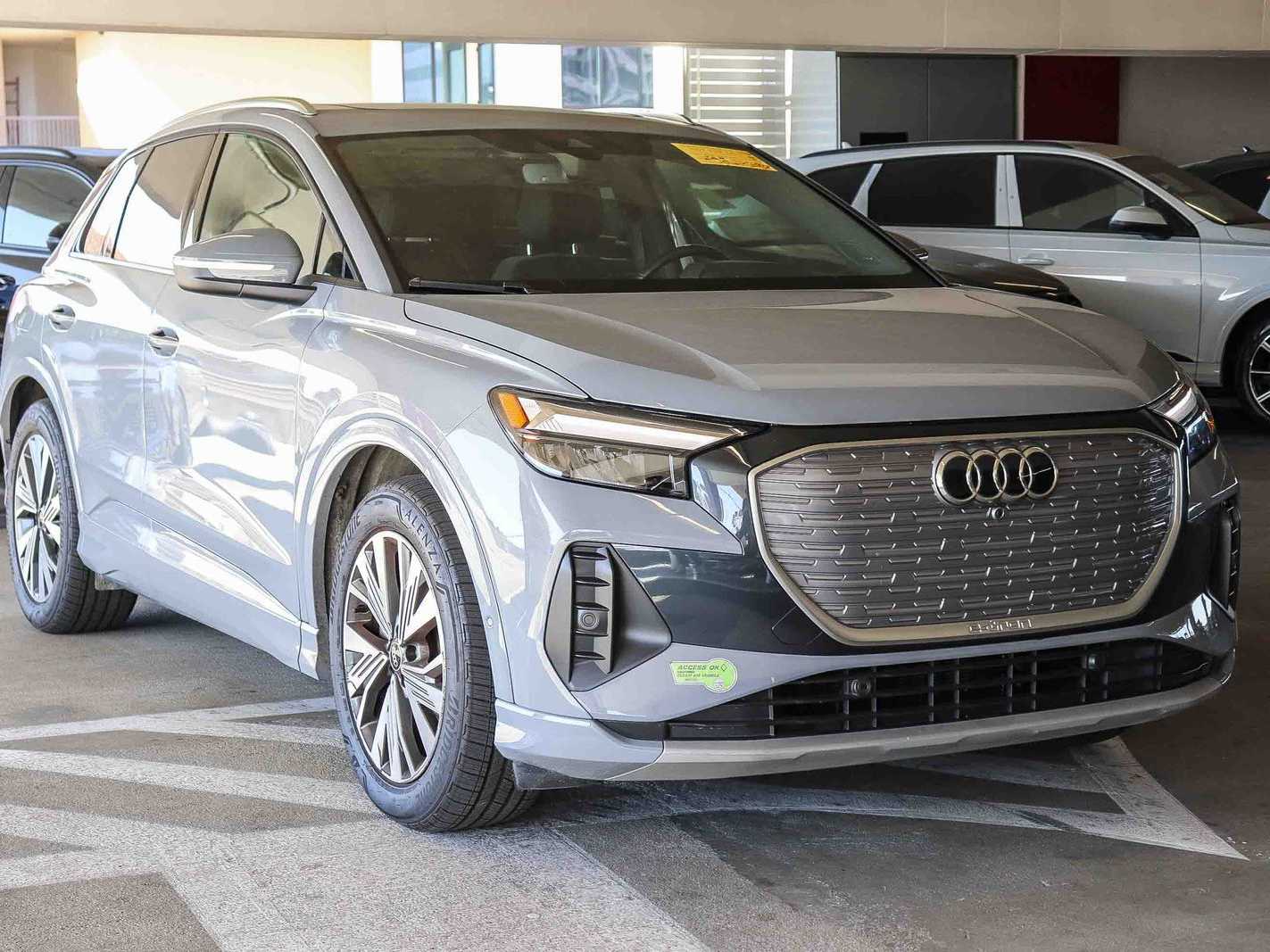 Thumbnail: 2023 Audi Q4 e-tron - 5