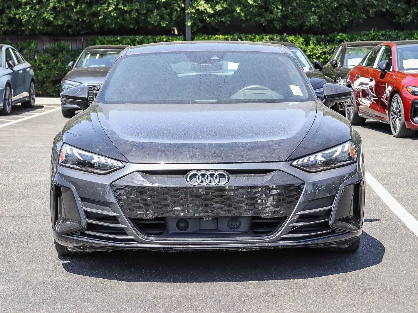 Thumbnail: 2023 Audi e-tron GT - 6
