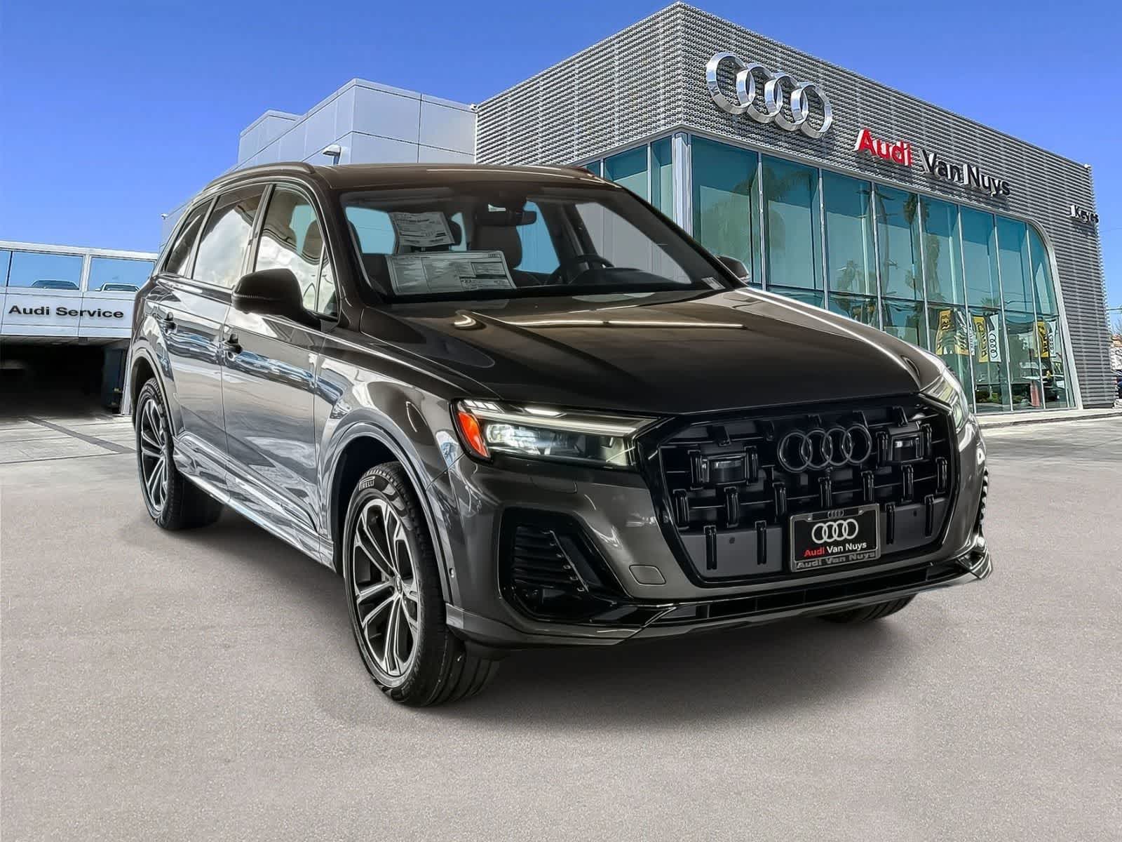 Thumbnail: 2026 Audi Q7 - 3