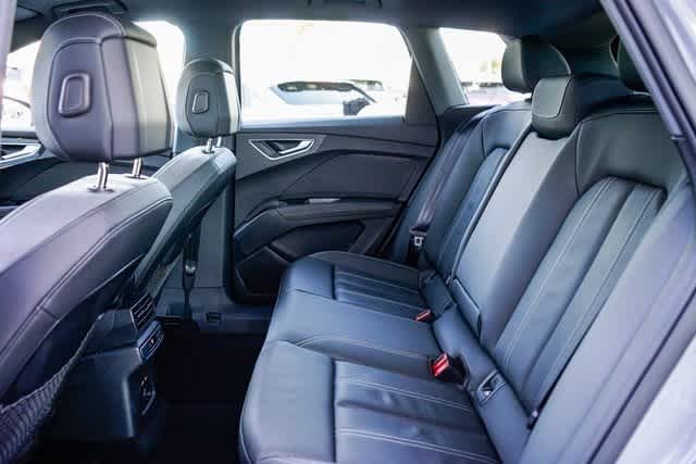 Thumbnail: 2023 Audi Q4 e-tron - 18