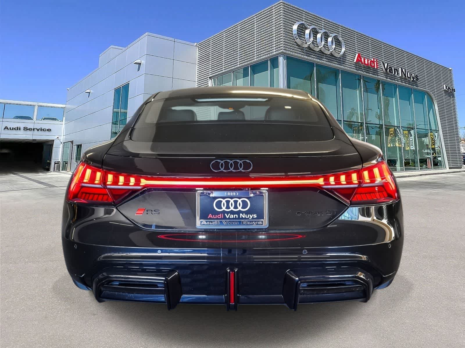 Thumbnail: 2026 Audi RS e-tron GT - 5
