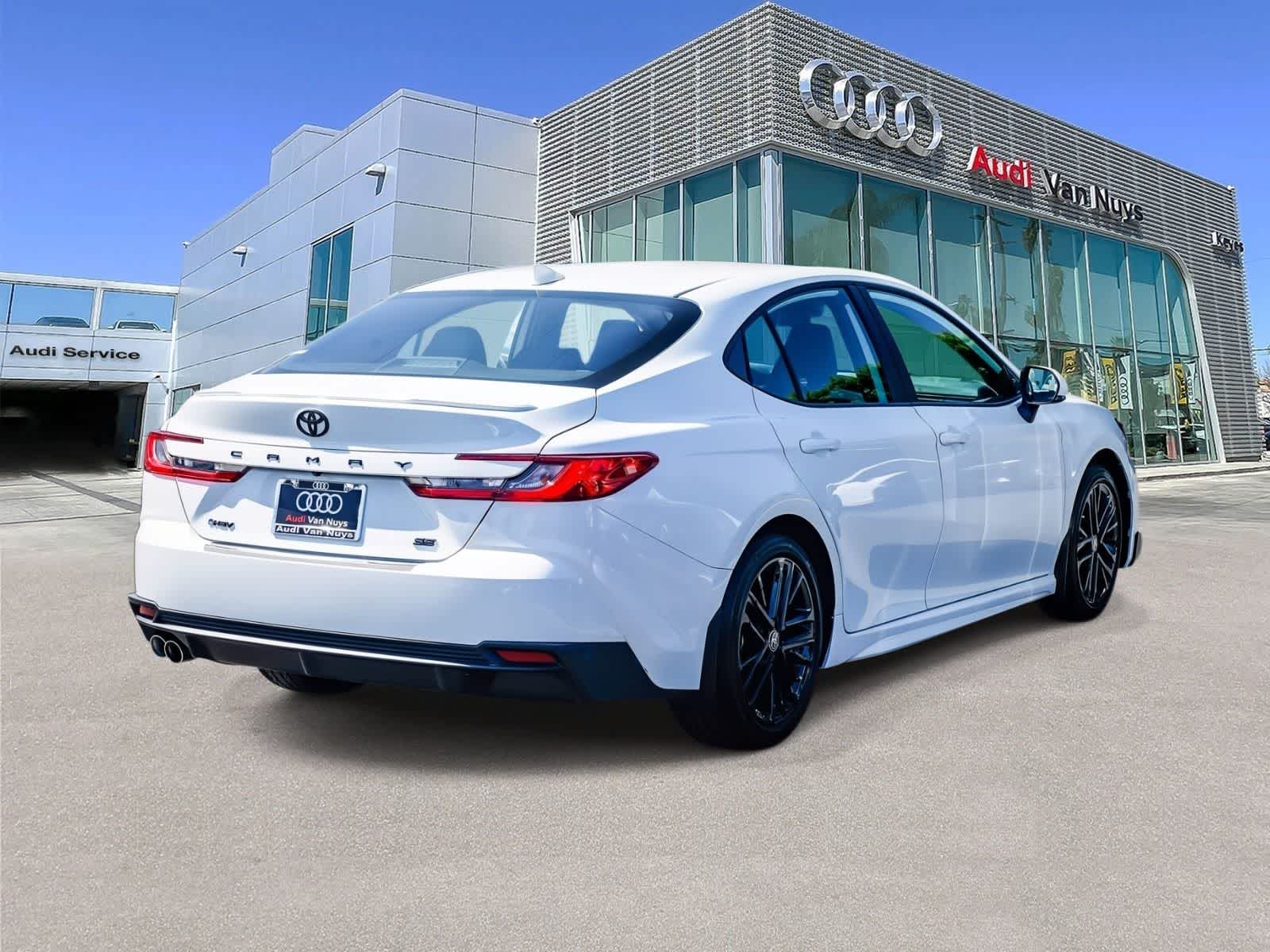 Thumbnail: 2025 Toyota Camry - 4