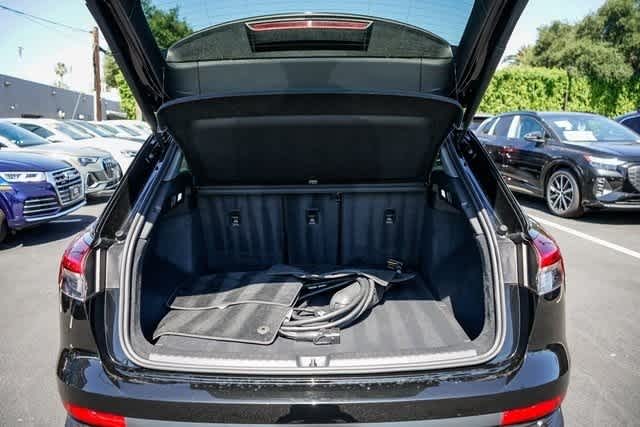 Thumbnail: 2023 Audi Q4 e-tron - 26