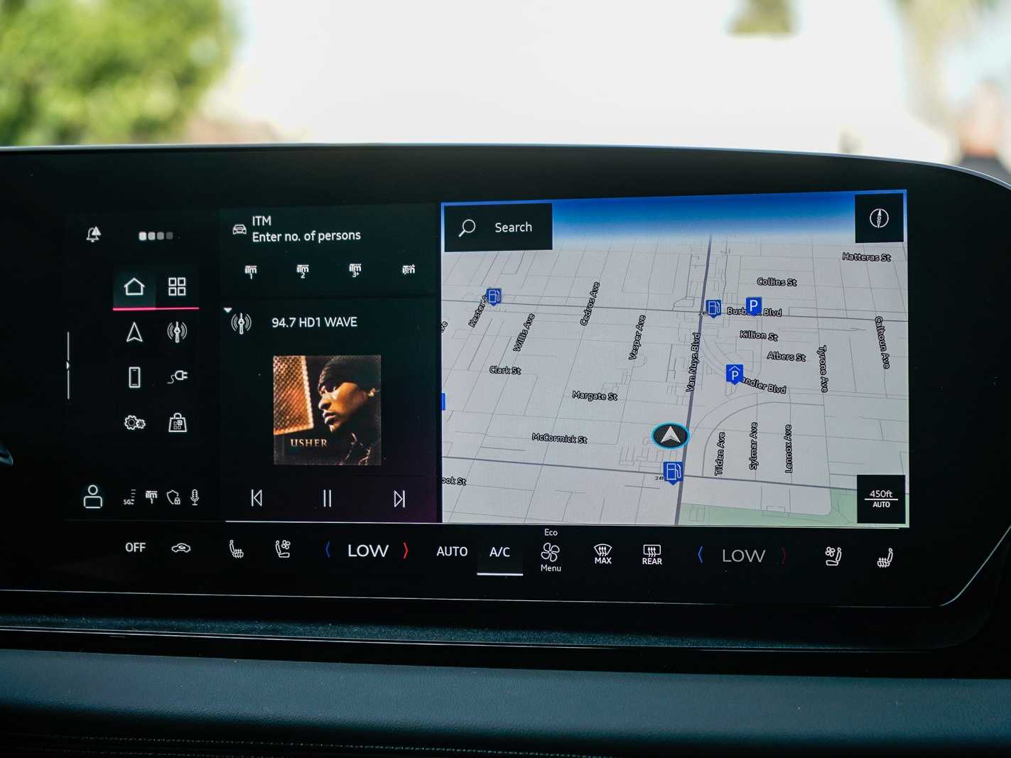 Thumbnail: 2025 Audi Q6 e-tron - 14