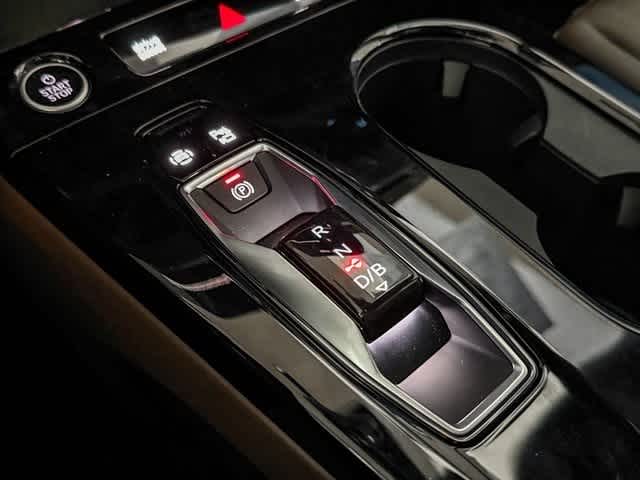 Thumbnail: 2025 Audi Q6 e-tron - 24