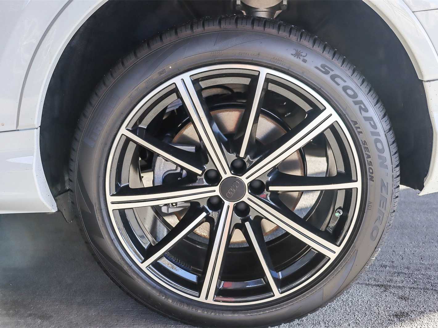 Thumbnail: 2026 Audi Q7 - 8