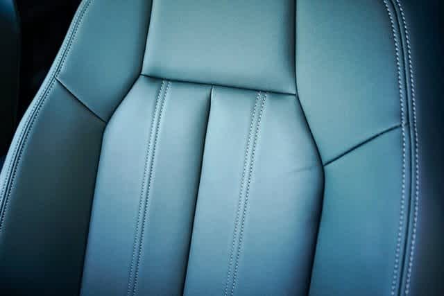 Thumbnail: 2025 Audi Q6 e-tron - 25