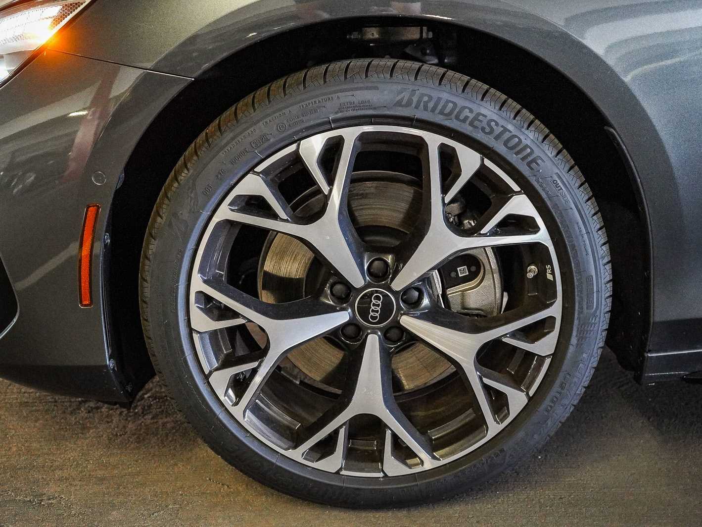 Thumbnail: 2026 Audi A6 - 9