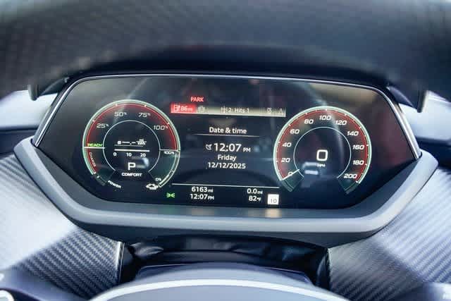 Thumbnail: 2024 Audi e-tron GT - 25