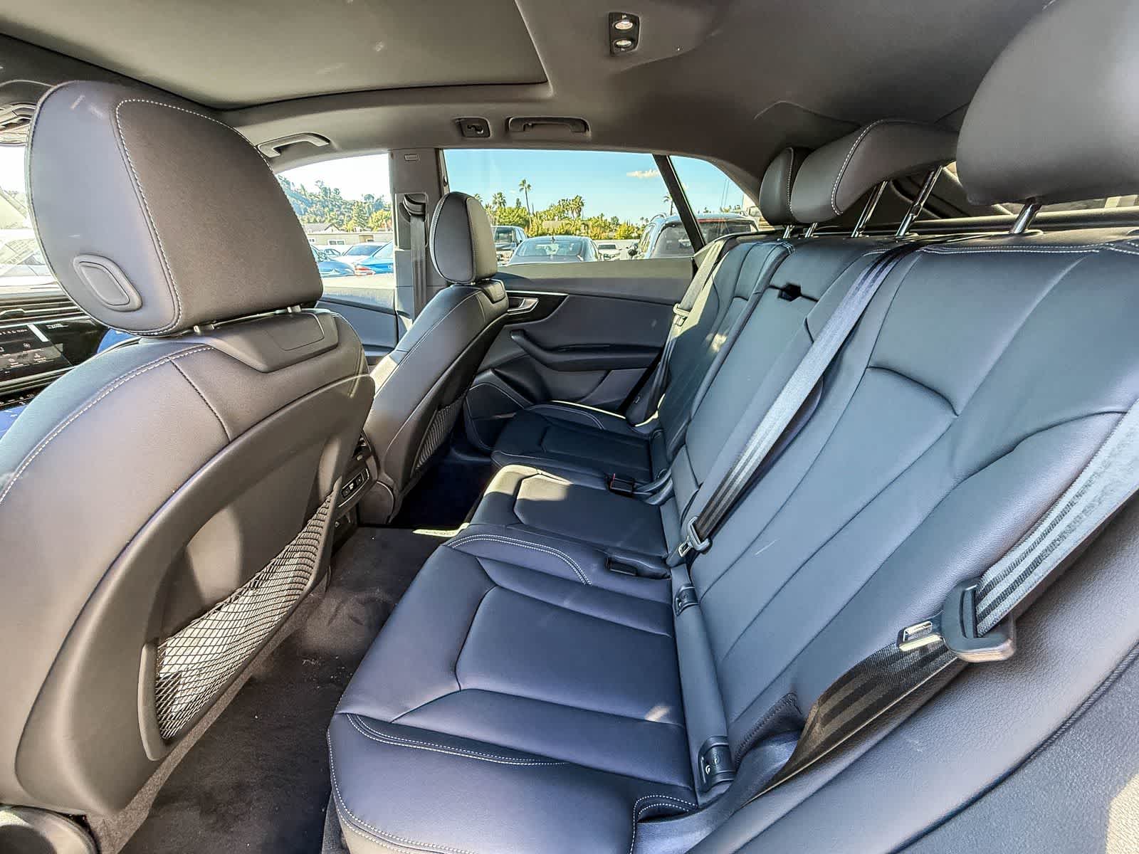 Thumbnail: 2026 Audi Q8 - 18