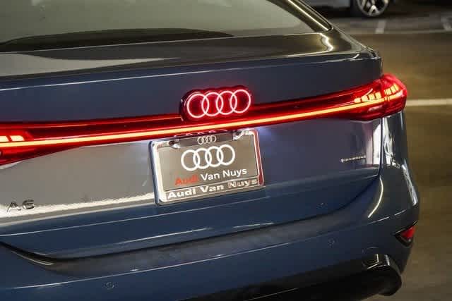 Thumbnail: 2025 Audi e-tron S - 12