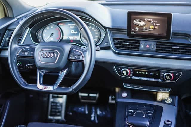 Thumbnail: 2019 Audi SQ5 - 12