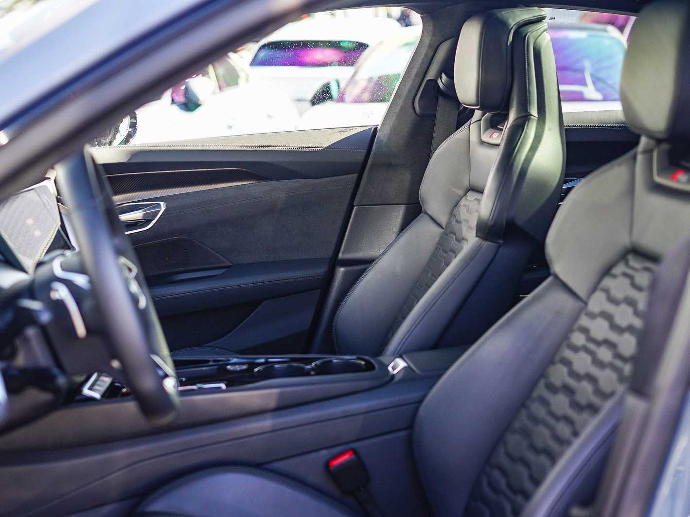 Thumbnail: 2024 Audi RS e-tron GT - 21