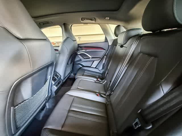 Thumbnail: 2025 Audi Q5 - 18