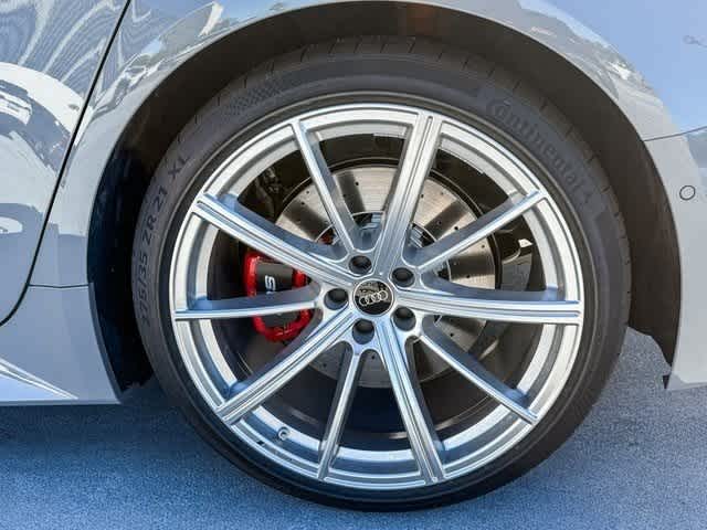 Thumbnail: 2026 Audi RS 7 - 8