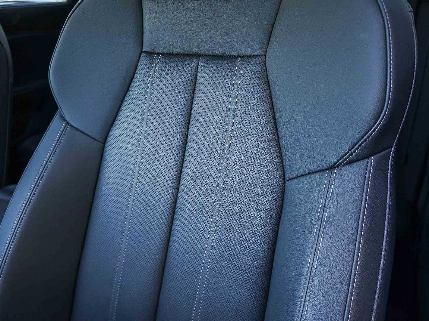 Thumbnail: 2025 Audi Q6 e-tron - 27