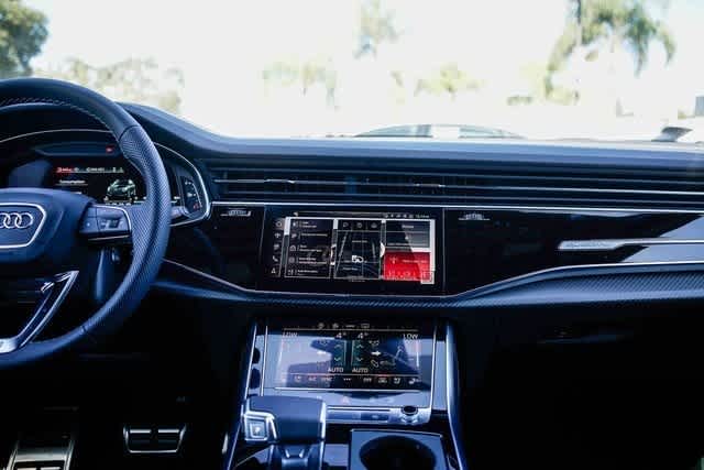 Thumbnail: 2025 Audi SQ7 - 13