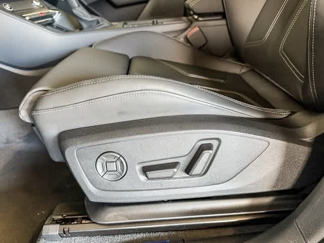 Thumbnail: 2025 Audi Q3 - 21