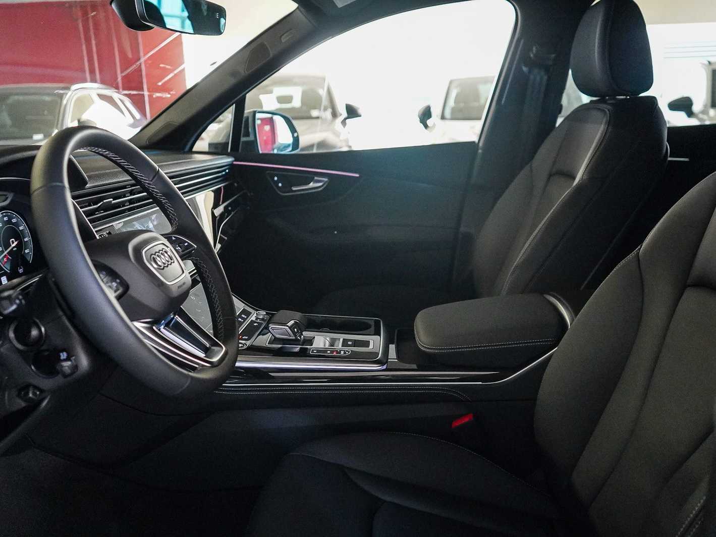 Thumbnail: 2026 Audi Q7 - 19