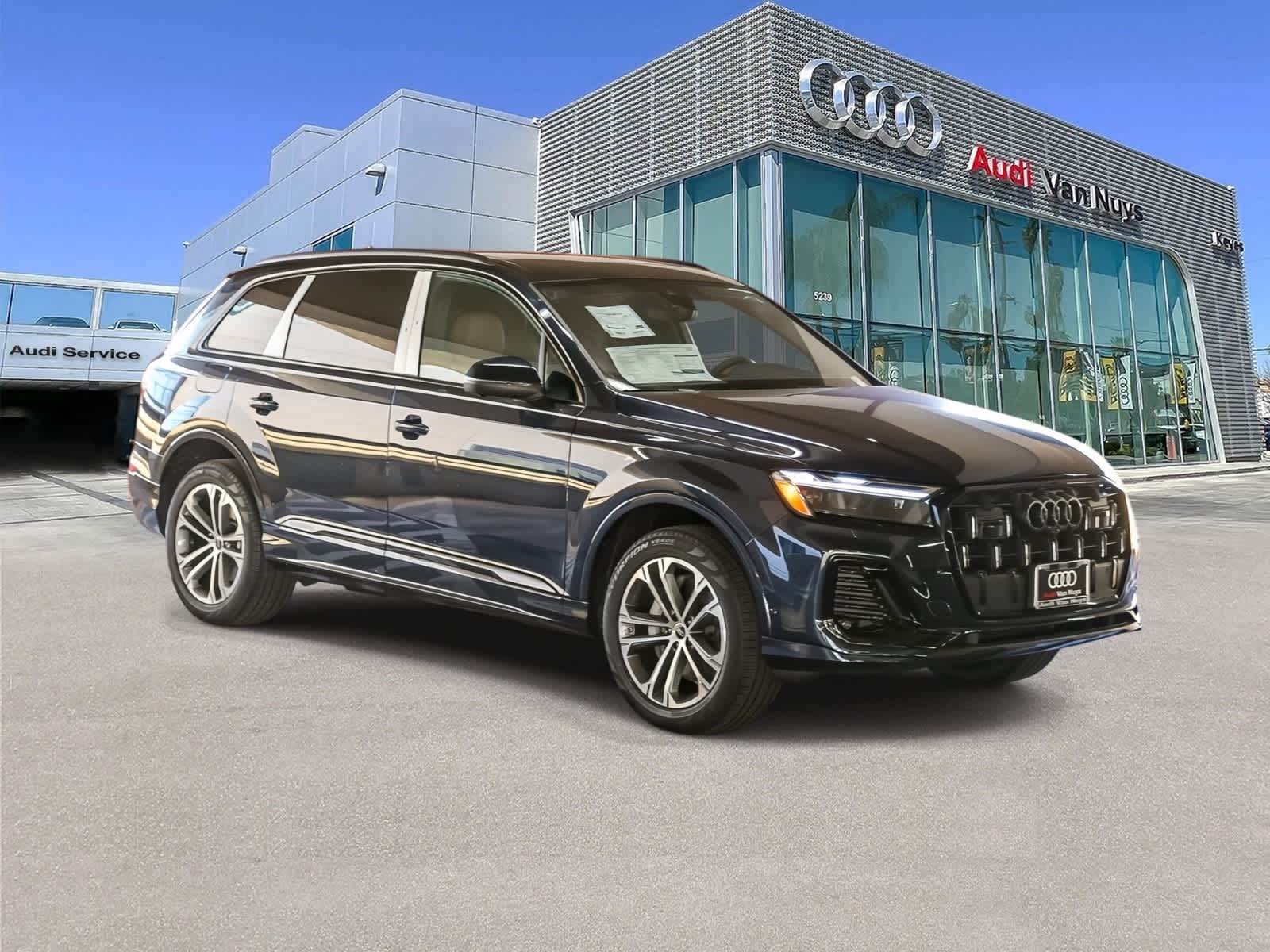 Thumbnail: 2026 Audi Q7 - 3