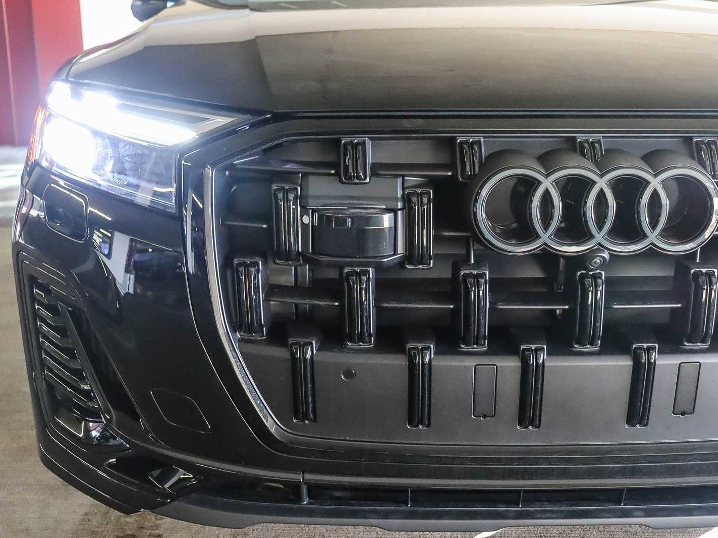Thumbnail: 2026 Audi Q7 - 11