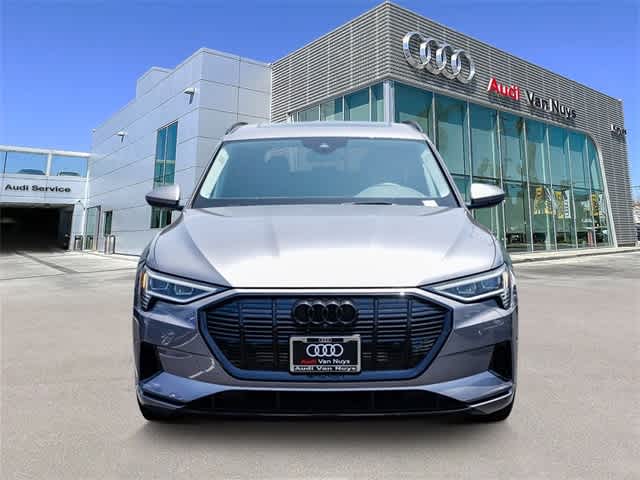 Thumbnail: 2022 Audi e-tron - 6