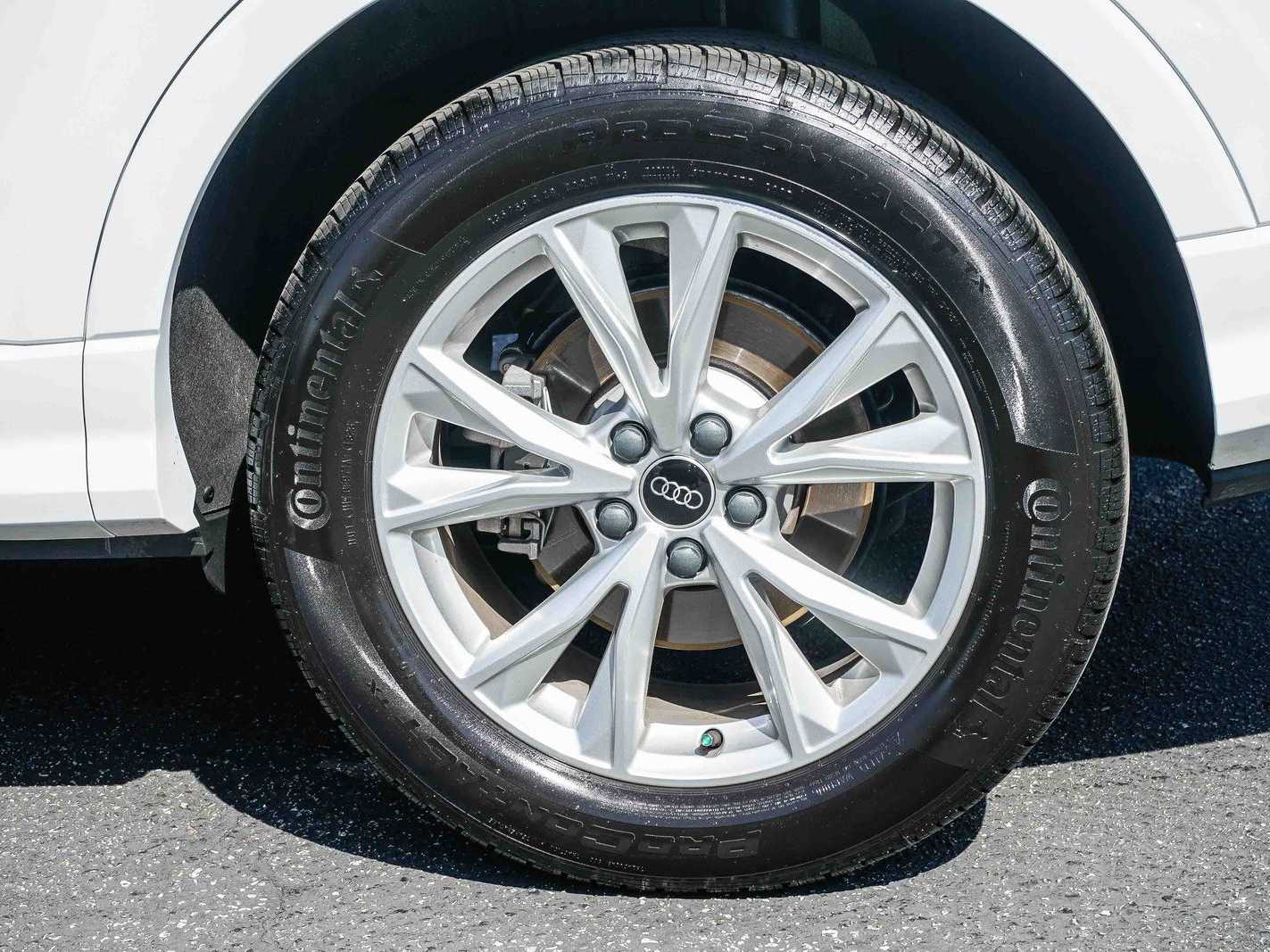 Thumbnail: 2025 Audi Q3 - 10