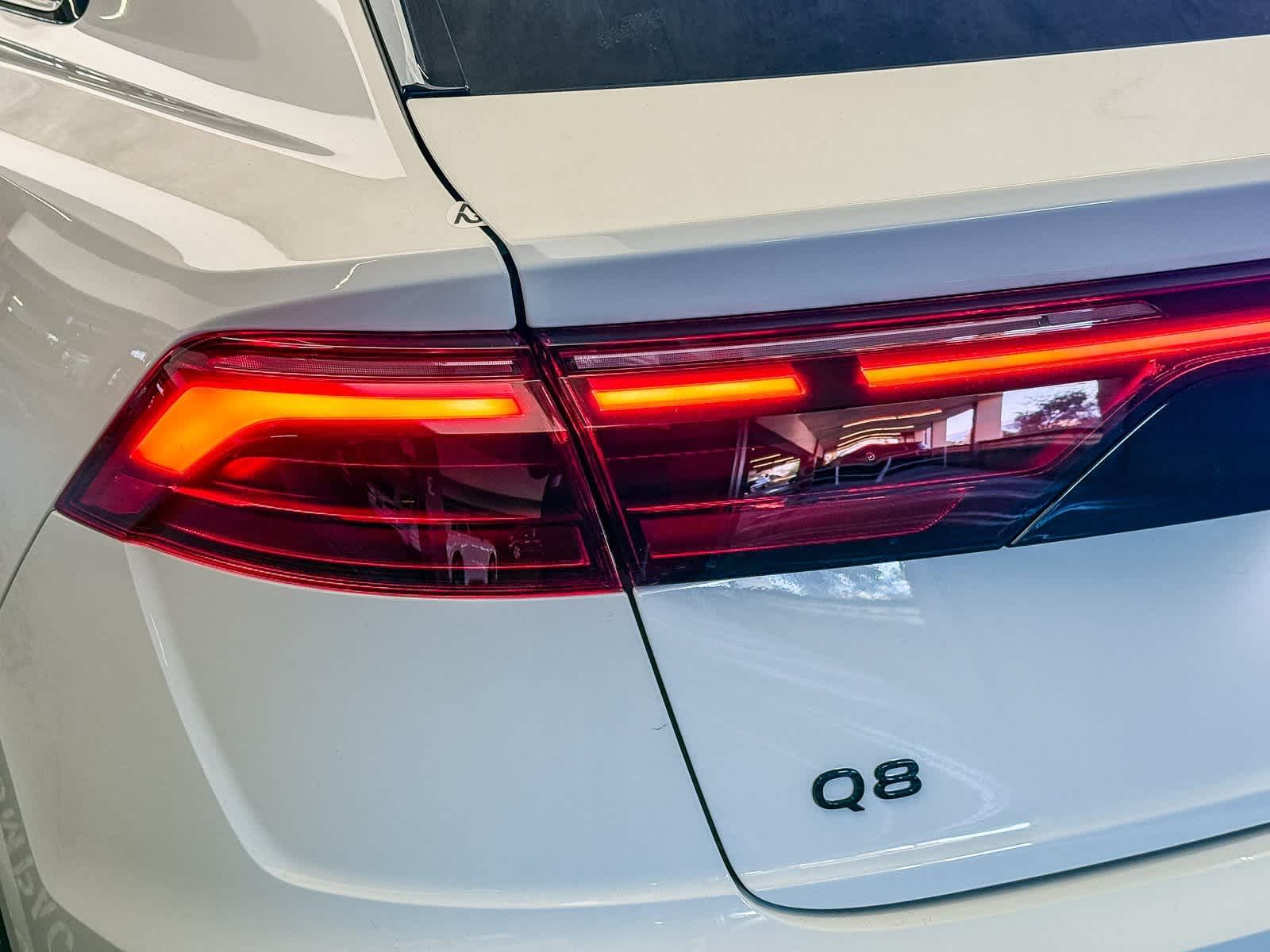 Thumbnail: 2026 Audi Q8 - 7